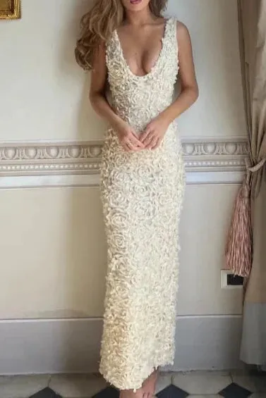 3d rose appliqus Maxi Dress in beige Gloria Lanvin