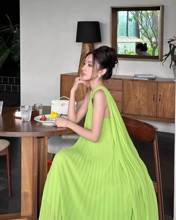 alyssa pleated grass green maxi dress Gloria Lanvin