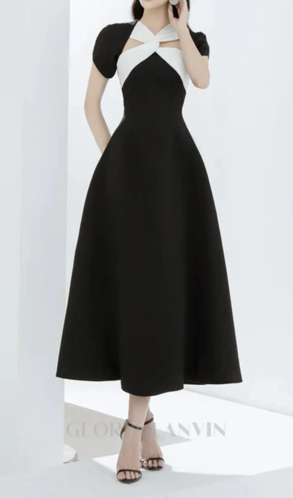 Andrea cut out a-line midi dress in black Gloria Lanvin
