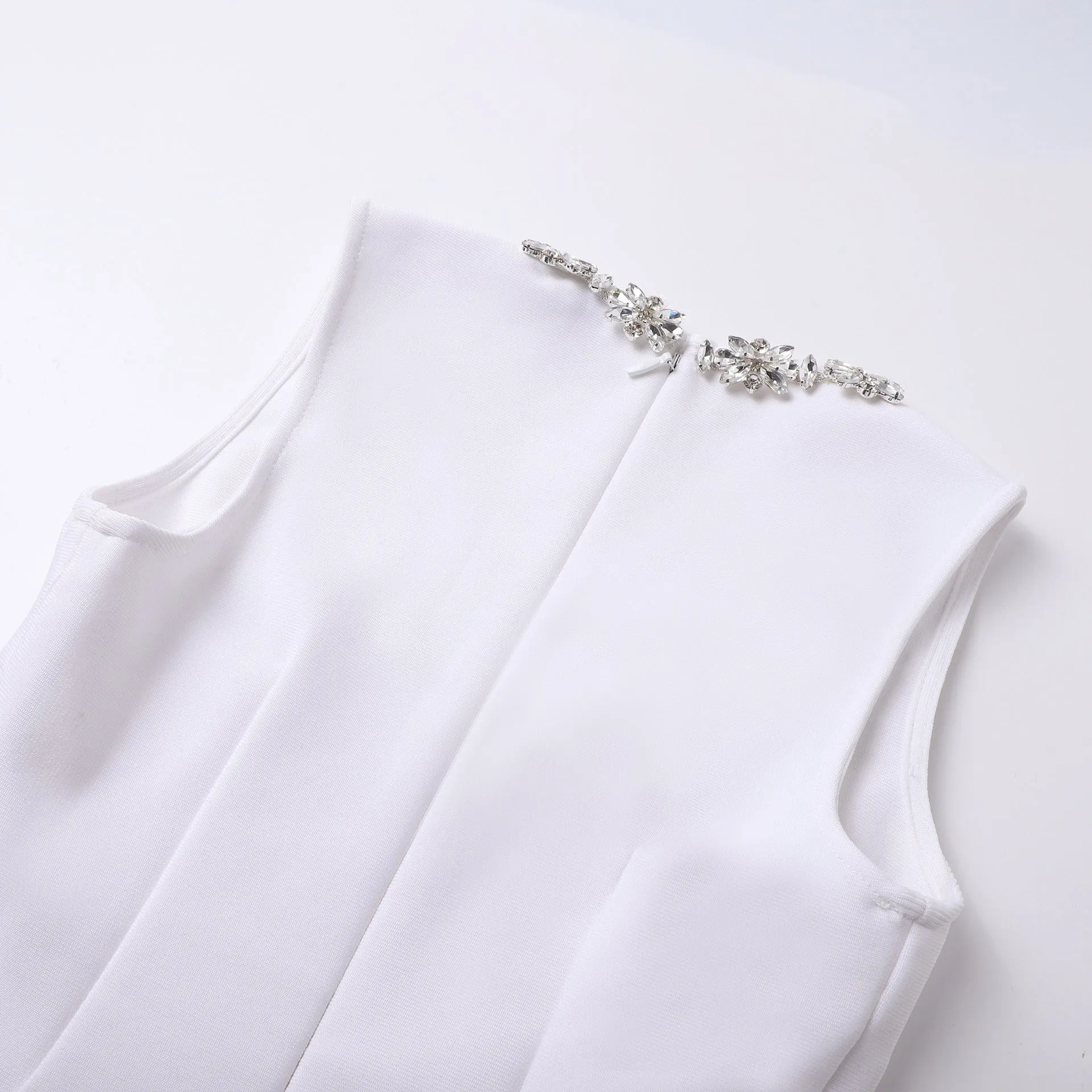anila square neck crystal embellished mini dress in white Gloria Lanvin