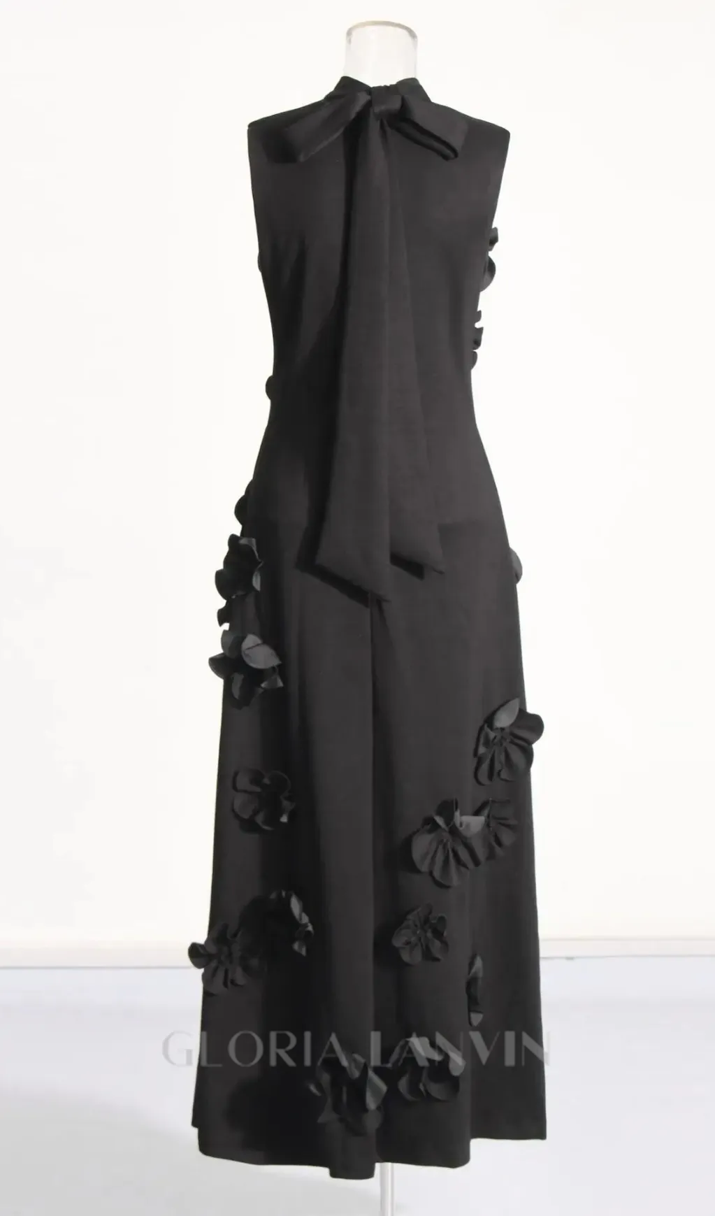 ANNONA BLACK FLOWER EMBELLISHED MAXI DRESS Gloria Lanvin