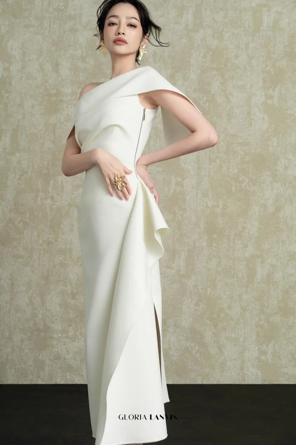 Arene Sheath Diagonal Neck Spandex Midi Dress Gloria Lanvin