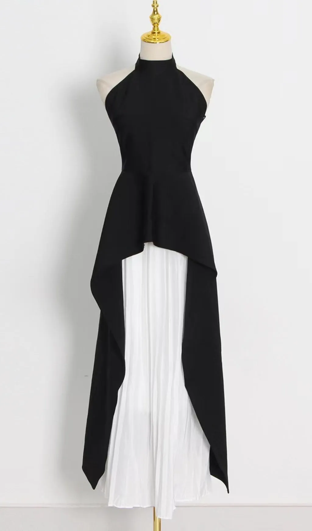 BANDAGE HIGH NECK PLEATED PEPLUM MAXI DRESS Gloria Lanvin