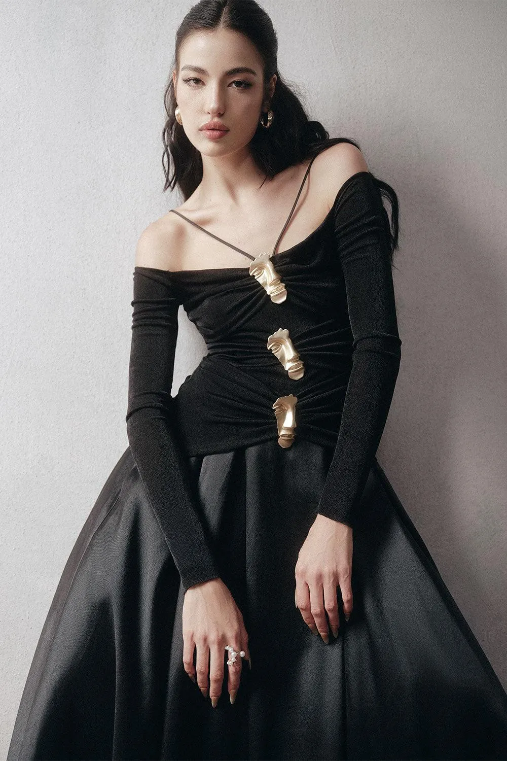 black A-line Cold Shoulder Sleeved Spandex Taffeta Maxi Dress Gloria Lanvin