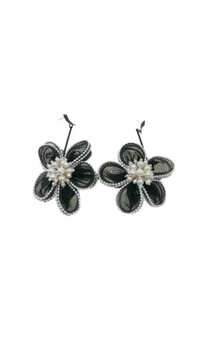 BLACK LACE FLOWER PEARL EARRINGS Gloria Lanvin