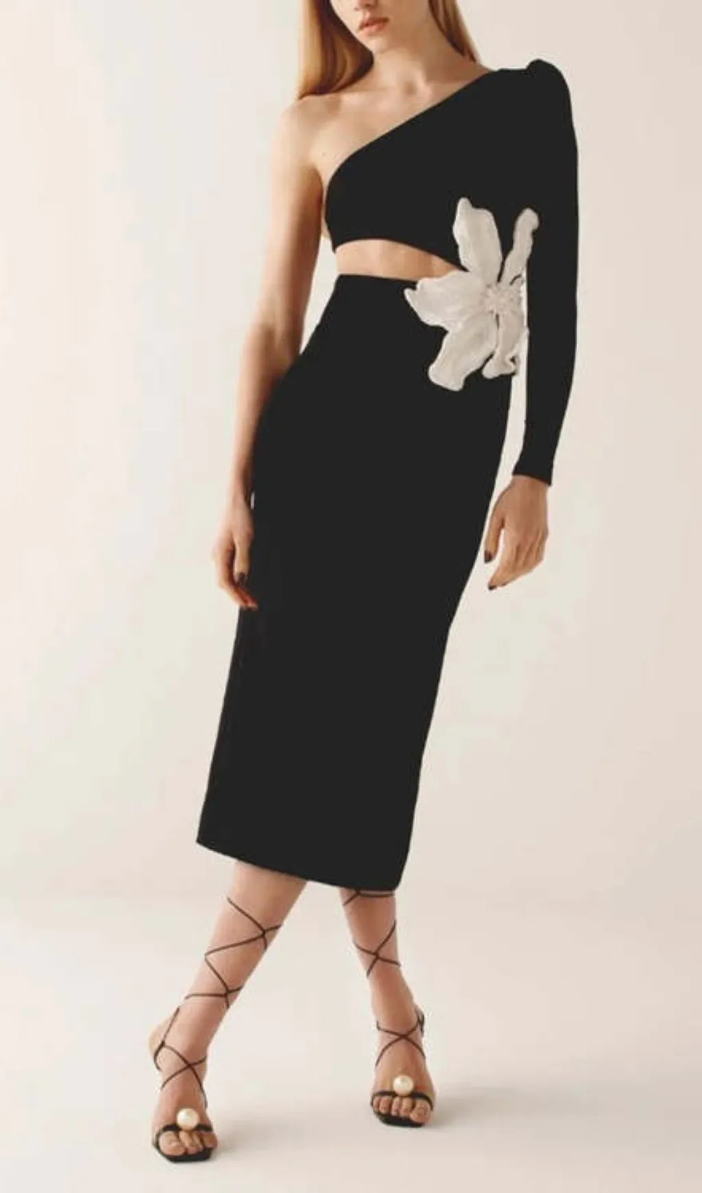 BLACK ONE SHOULDER MAXI DRESS WITH FLOWER APPLIQUE Gloria Lanvin