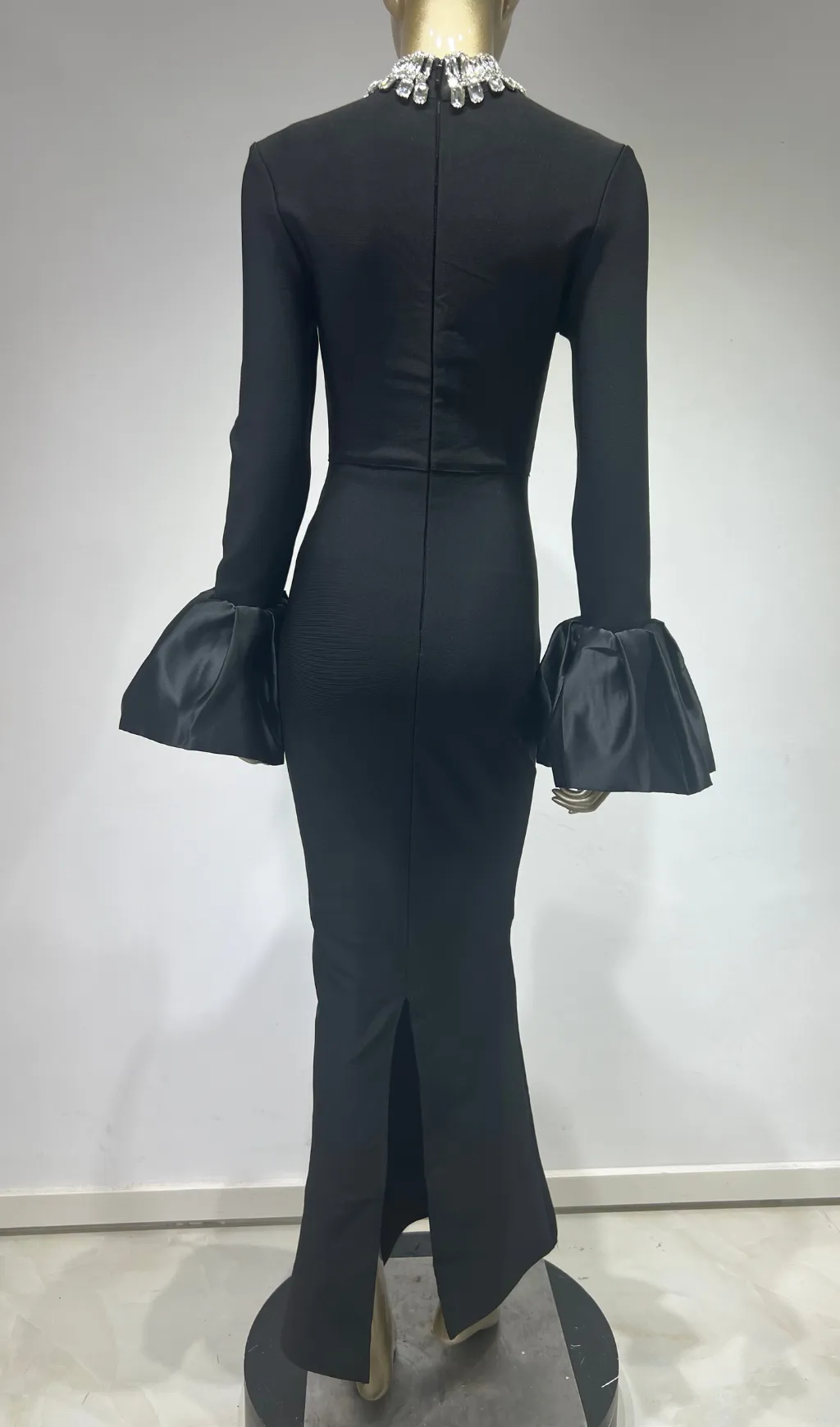 BLACK TRUMPET SLEEVE HIGH-NECK MAXI DRESS Gloria Lanvin
