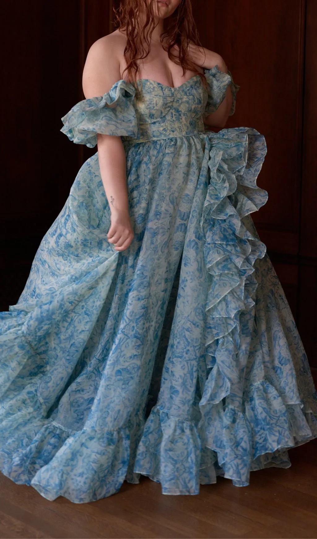 BLOOM GOWM IN BLUE Gloria Lanvin