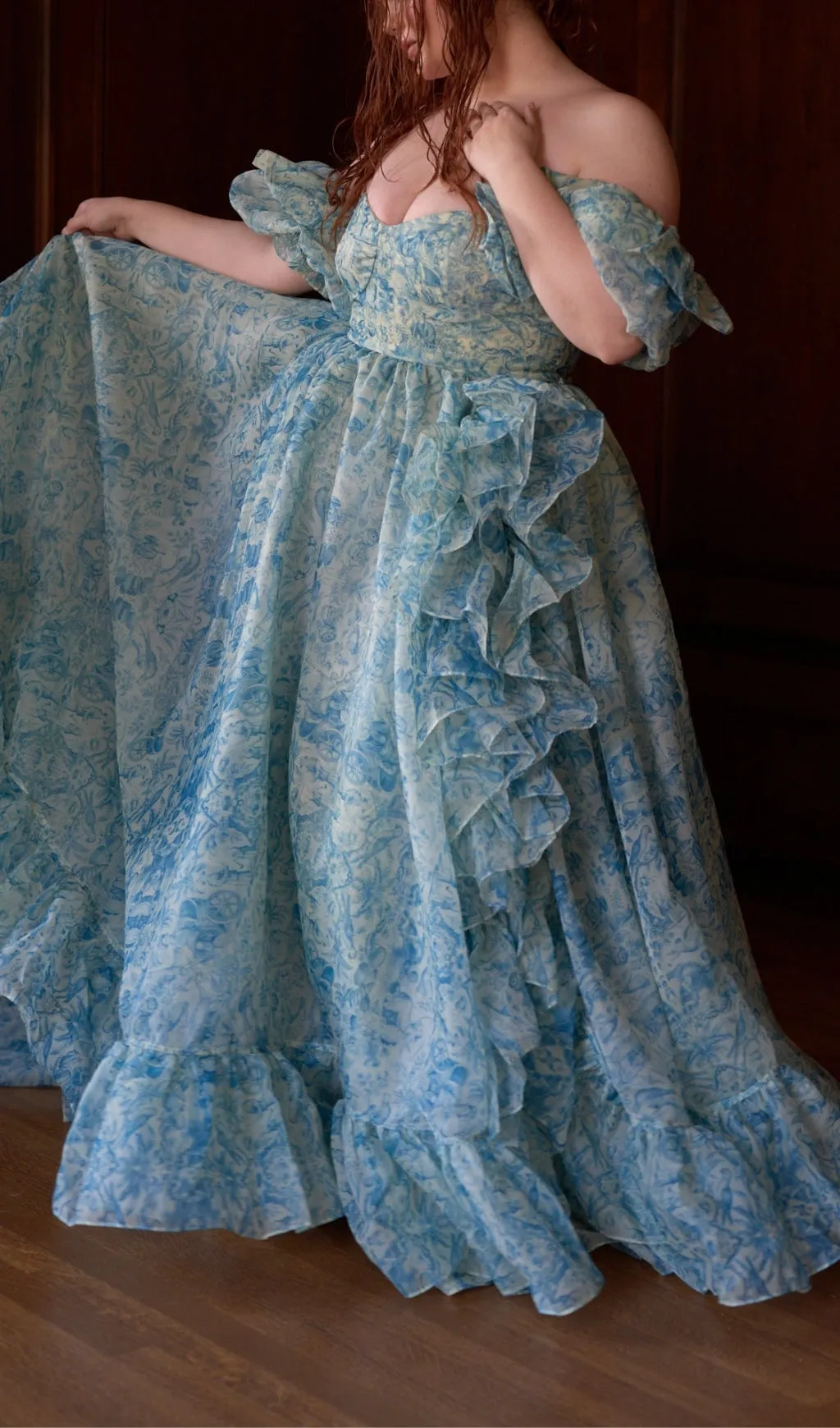 BLOOM GOWM IN BLUE Gloria Lanvin
