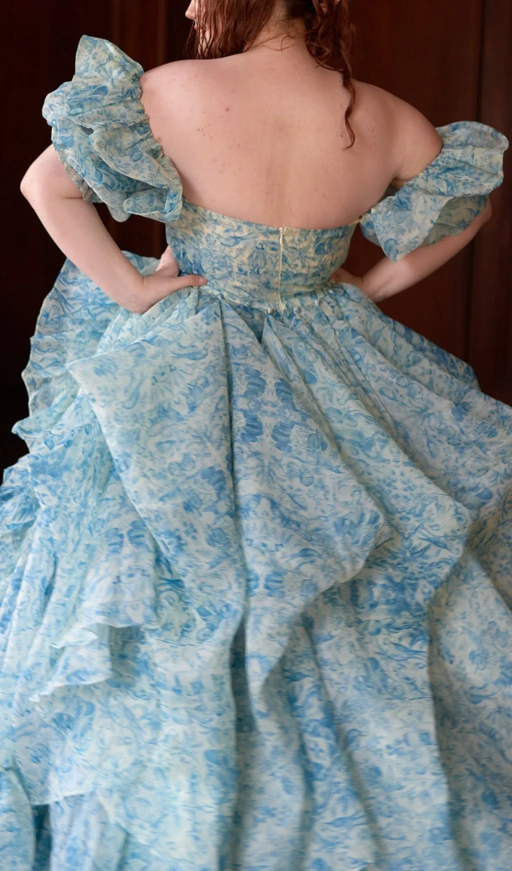 BLOOM GOWM IN BLUE Gloria Lanvin