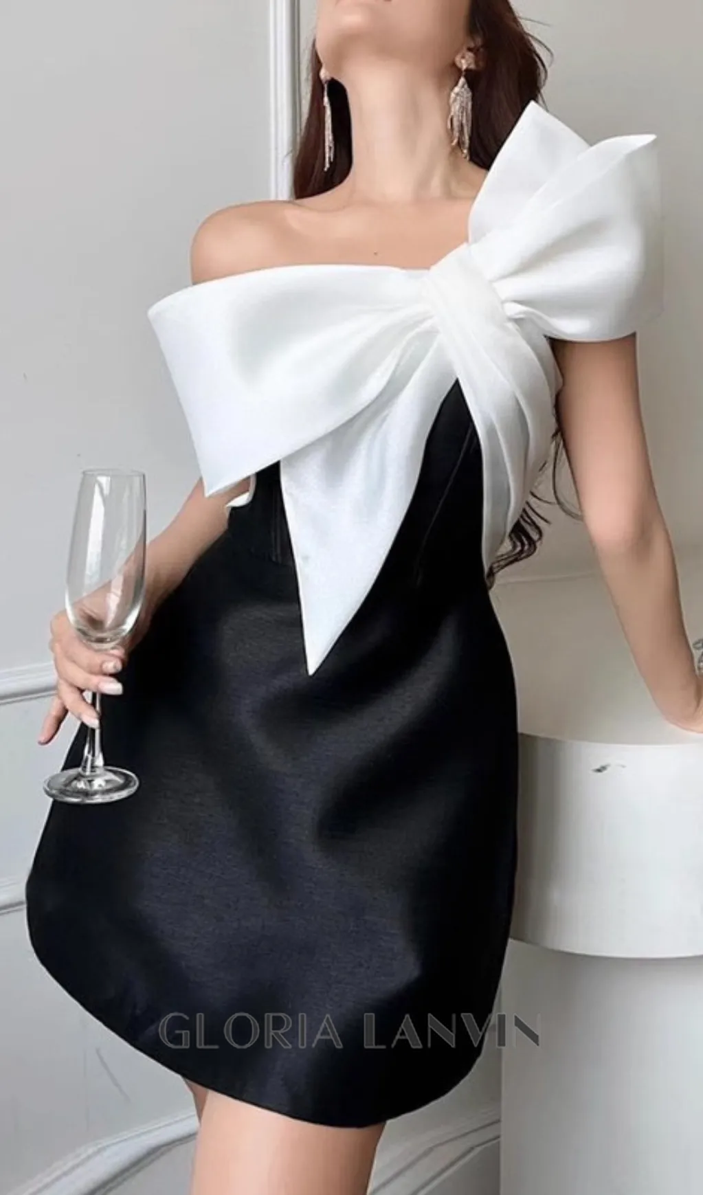 BOW-TIE OFF-SHOULDER MINI DRESS Gloria Lanvin