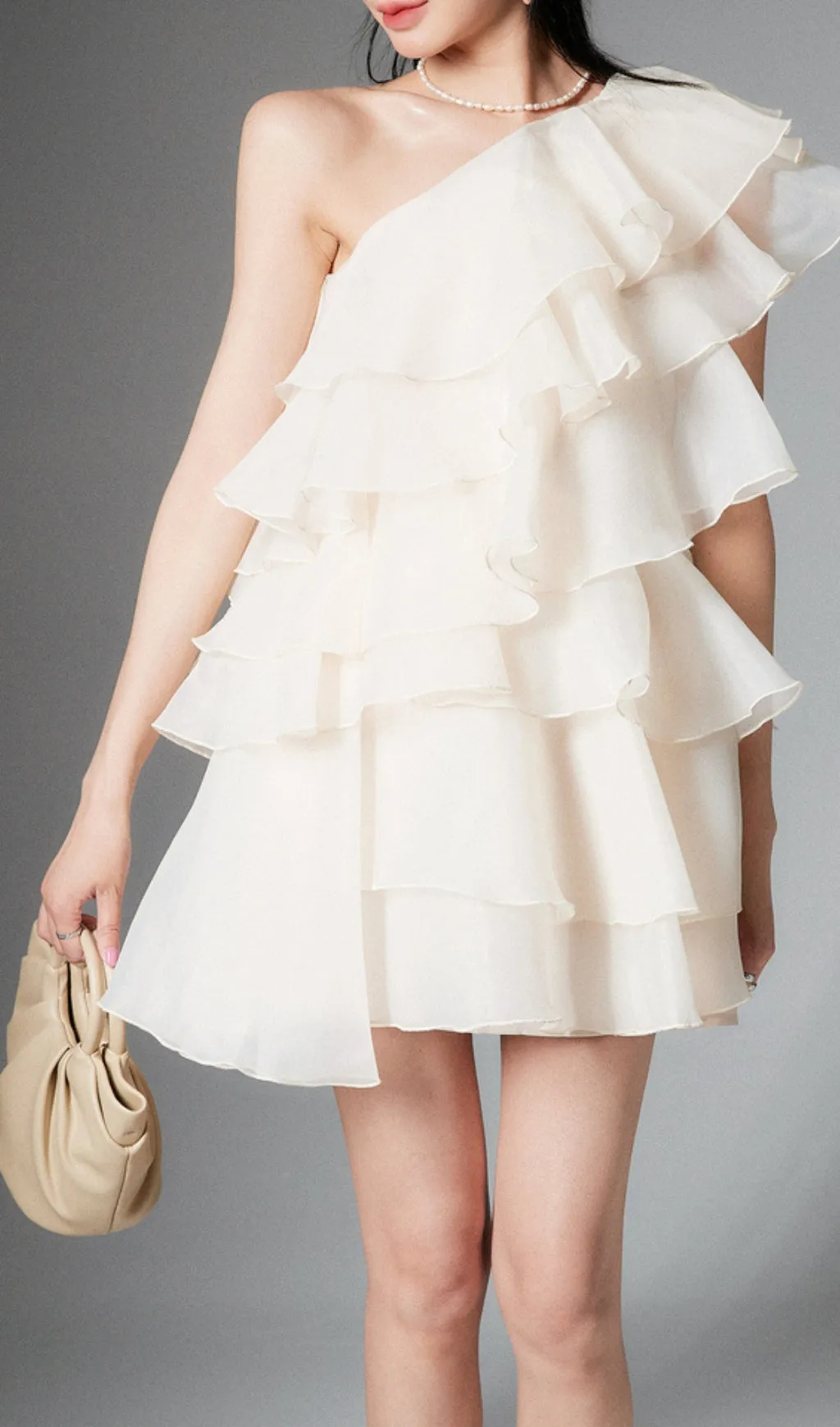 CAP-SLEEVE ONE-SHOULDER PLAIN TIERED MINI DRESS Gloria Lanvin