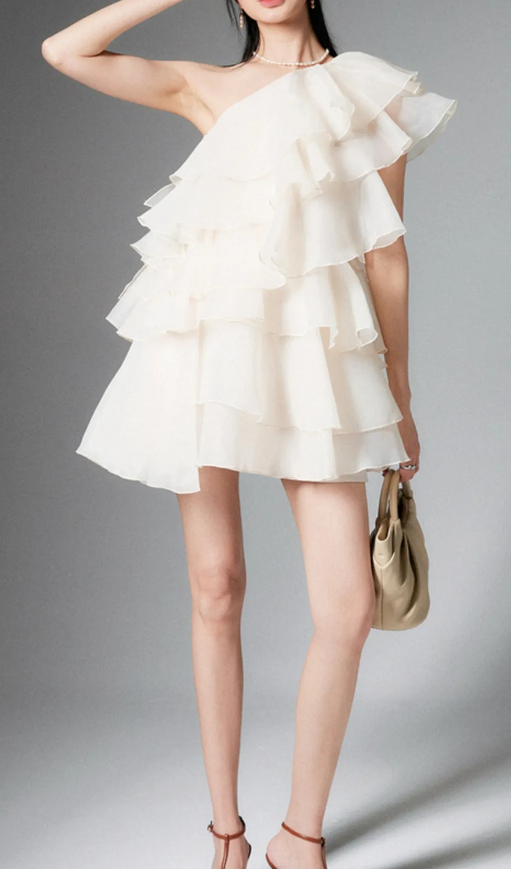 CAP-SLEEVE ONE-SHOULDER PLAIN TIERED MINI DRESS Gloria Lanvin