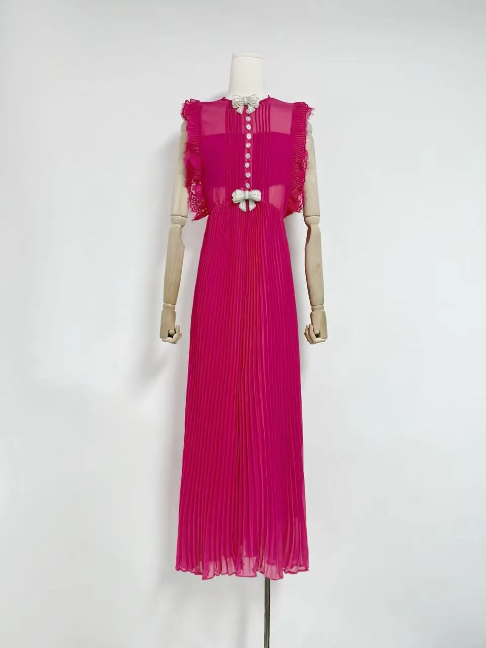 Chiffon Ruffled Maxi Dress in red Gloria Lanvin