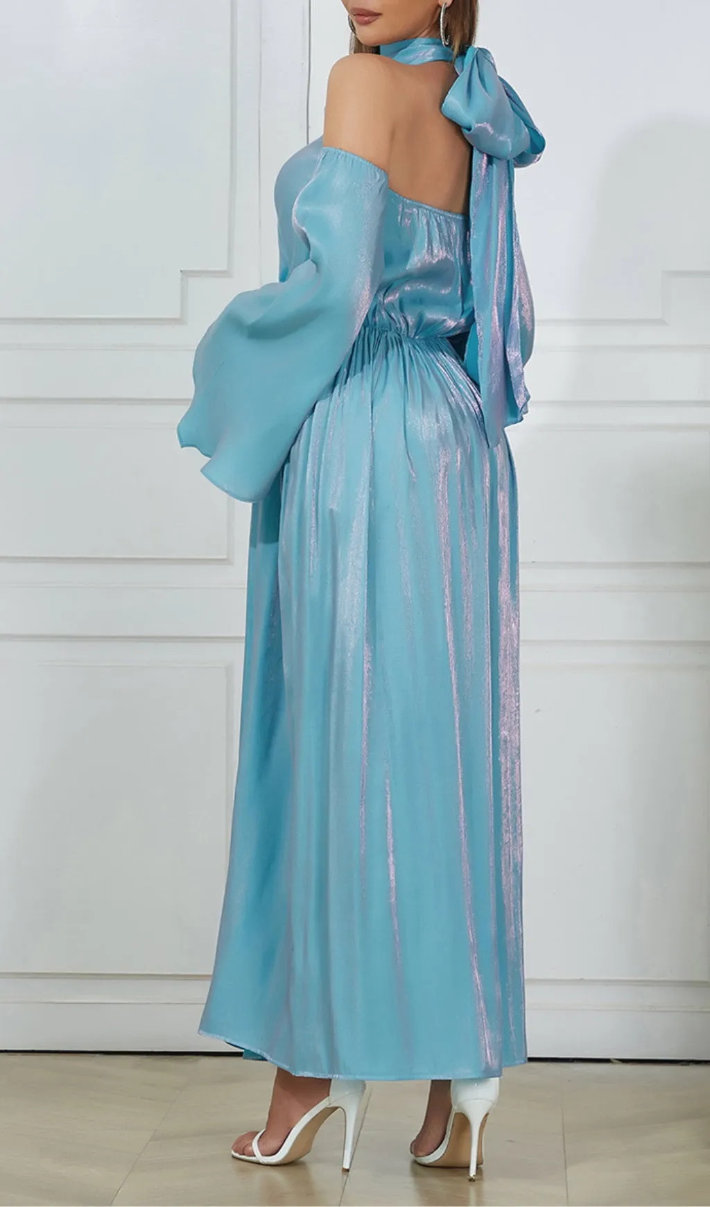 COLD SHOULDER RUMPET SLEEVE MIDI DRESS Gloria Lanvin