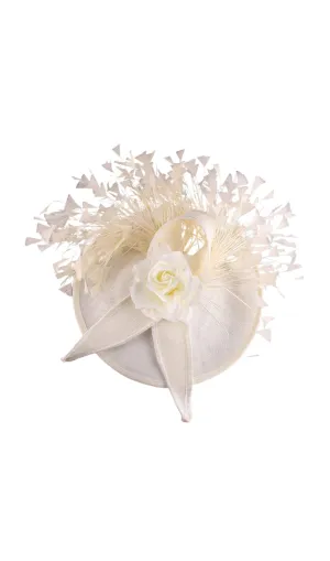 CREAM ELEGANT FEATHER FASCINATORS Gloria Lanvin