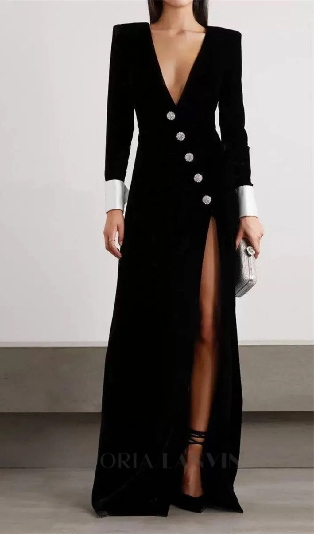CROWN BLACK LONG SLEEVE V-NECK MAXI DRESS Gloria Lanvin