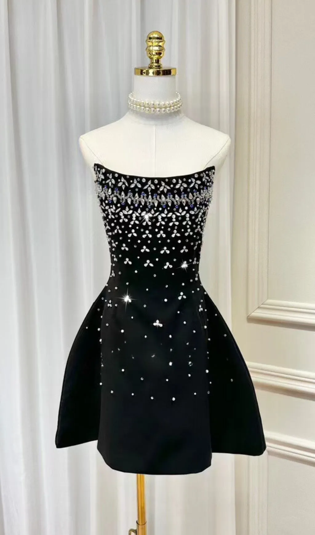 CRYSTAL BEADING STRAPLESS MINI DRESS IN BLACK Gloria Lanvin