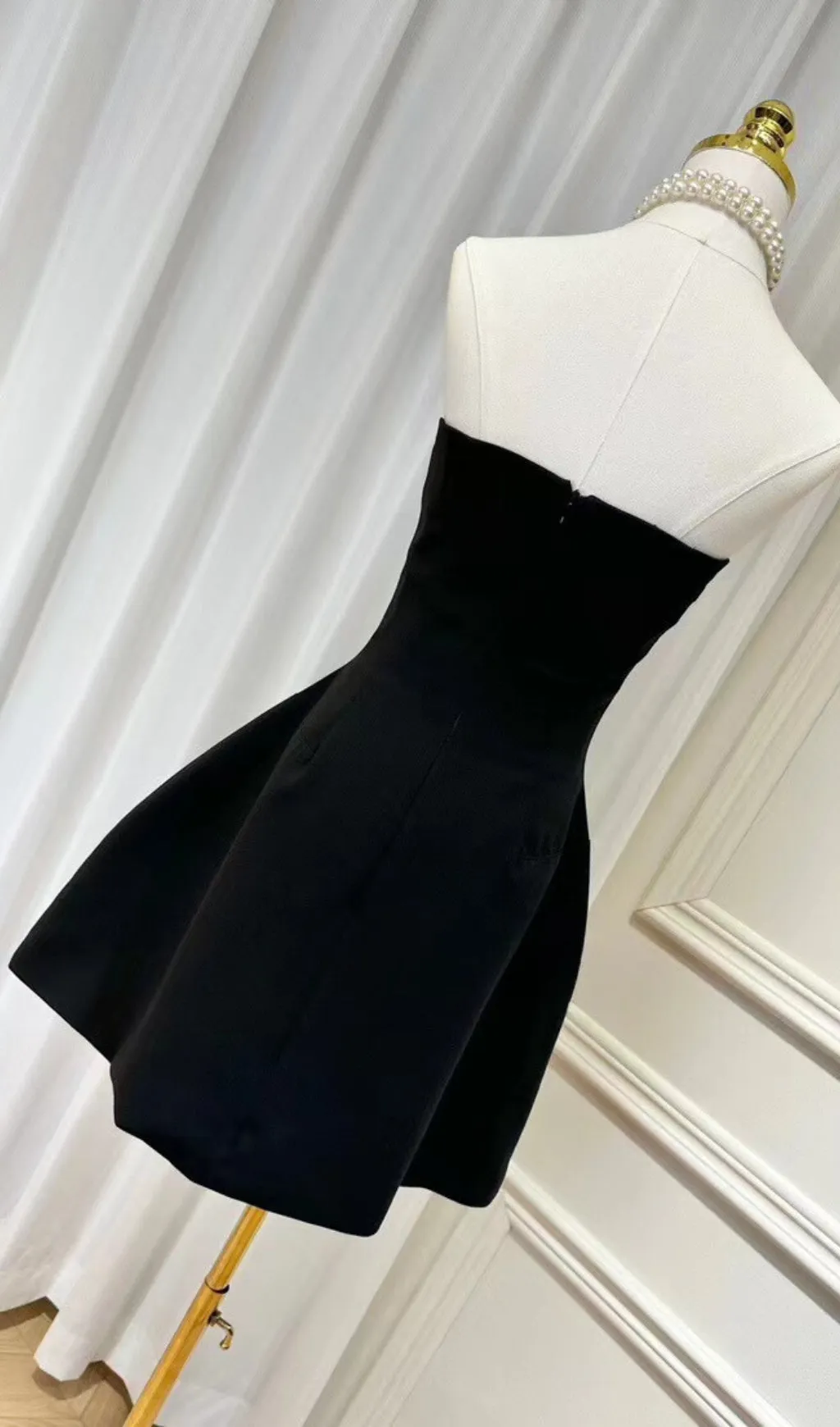 CRYSTAL BEADING STRAPLESS MINI DRESS IN BLACK Gloria Lanvin