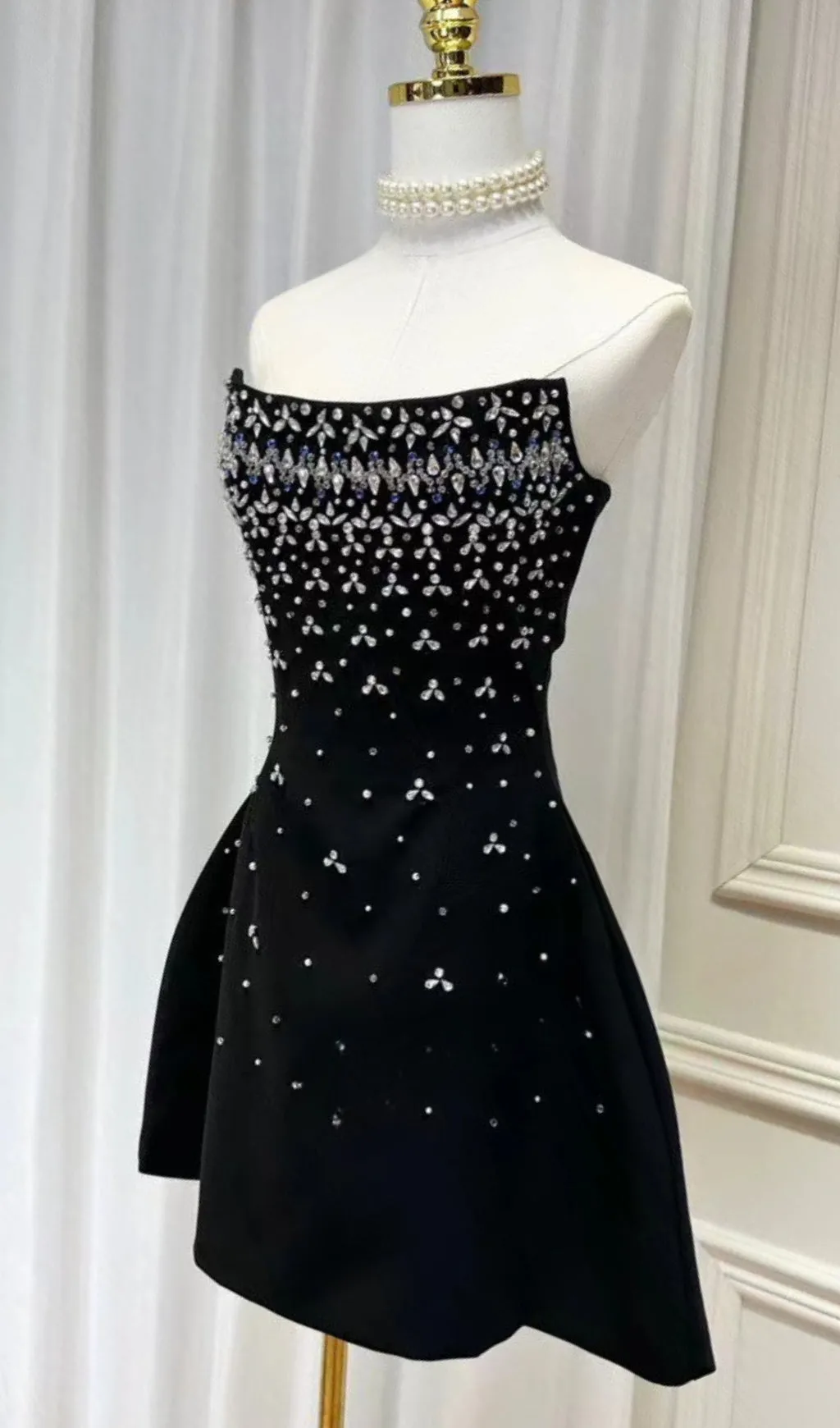 CRYSTAL BEADING STRAPLESS MINI DRESS IN BLACK Gloria Lanvin