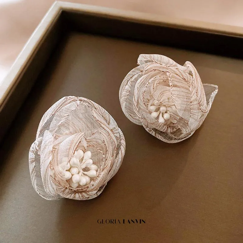 Danny Flower Earrings Gloria Lanvin