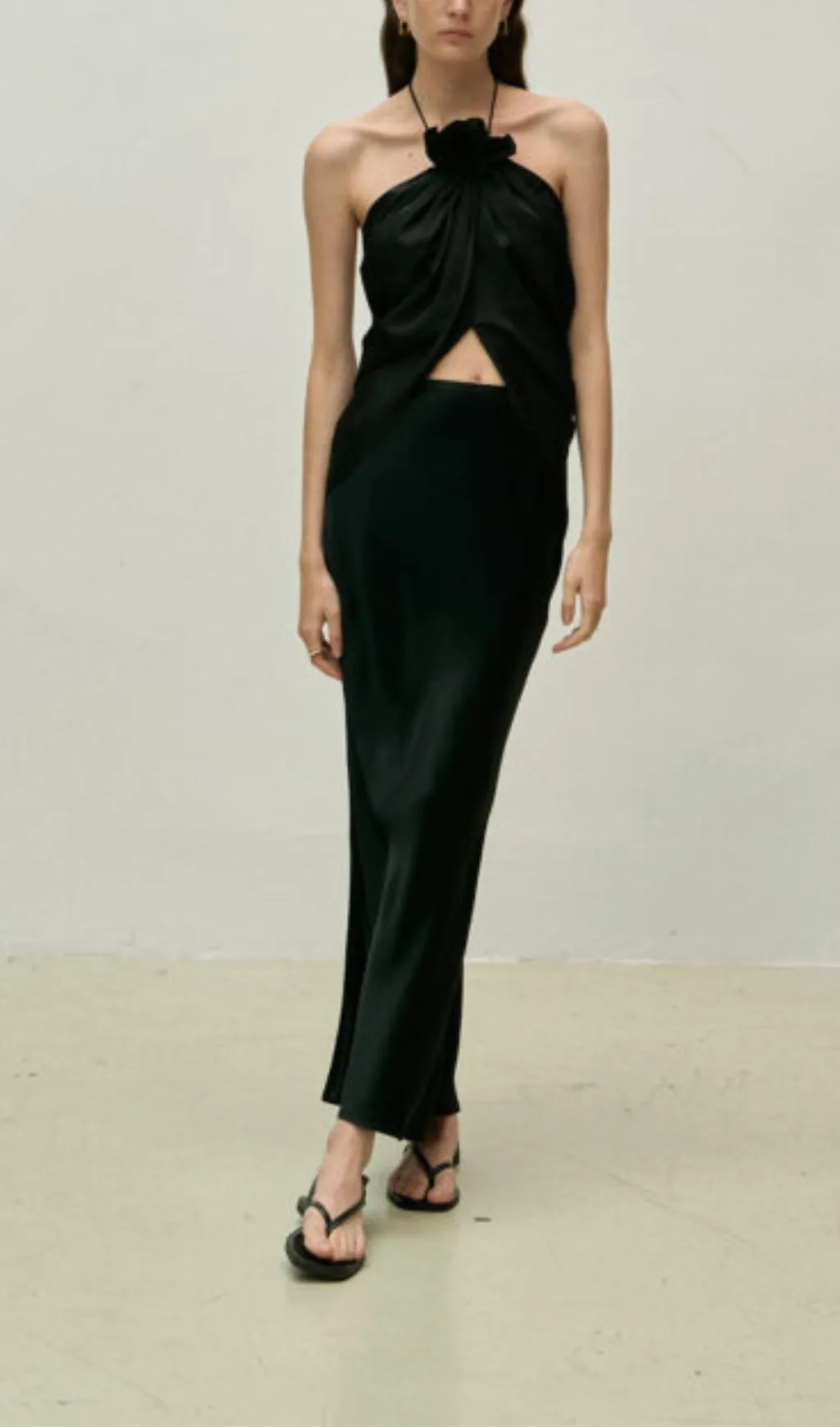 DRAPED HALTERNECK TOP IN BLACK Gloria Lanvin