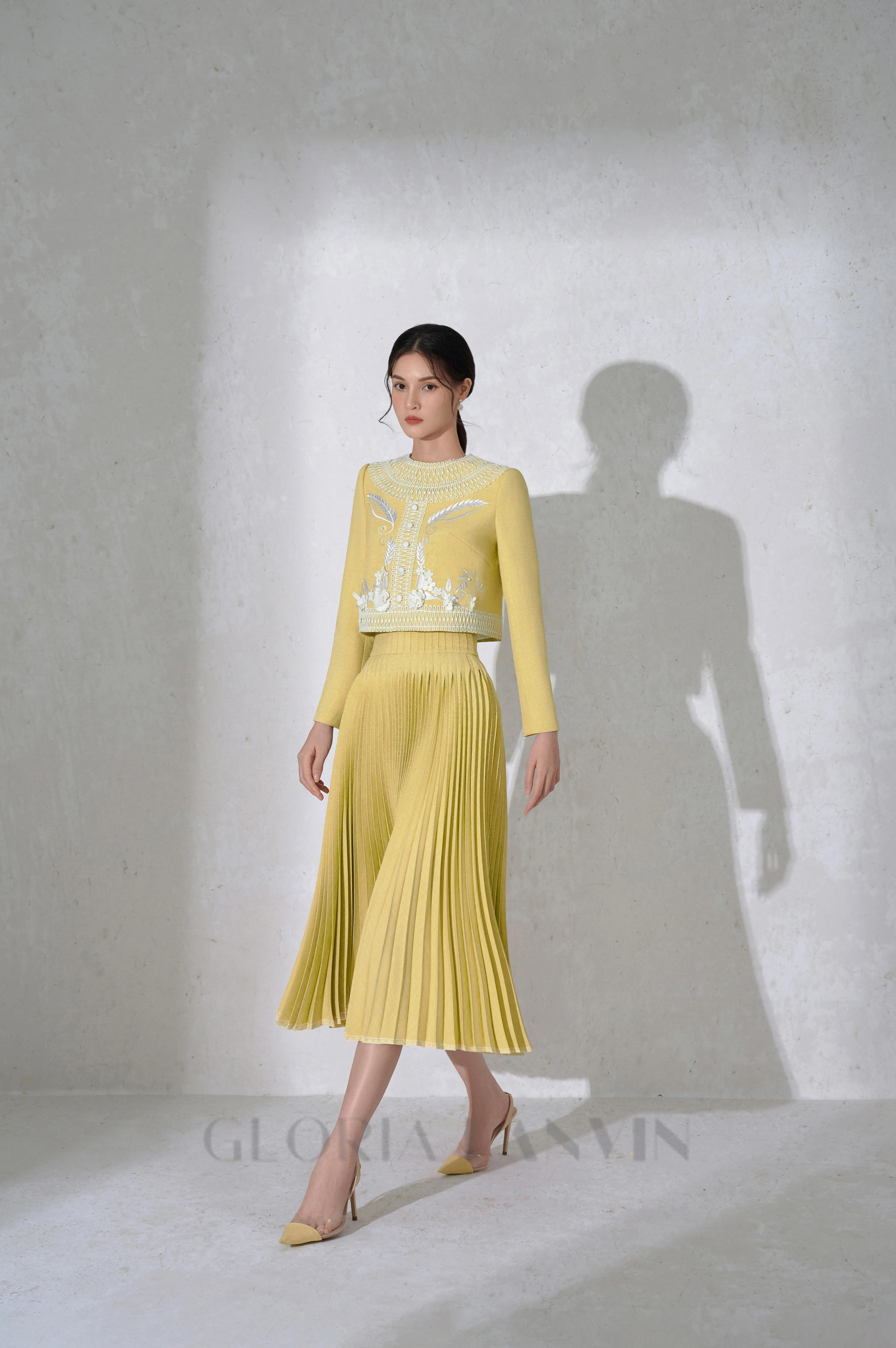 draped top pleat skirt set in yellow Gloria Lanvin