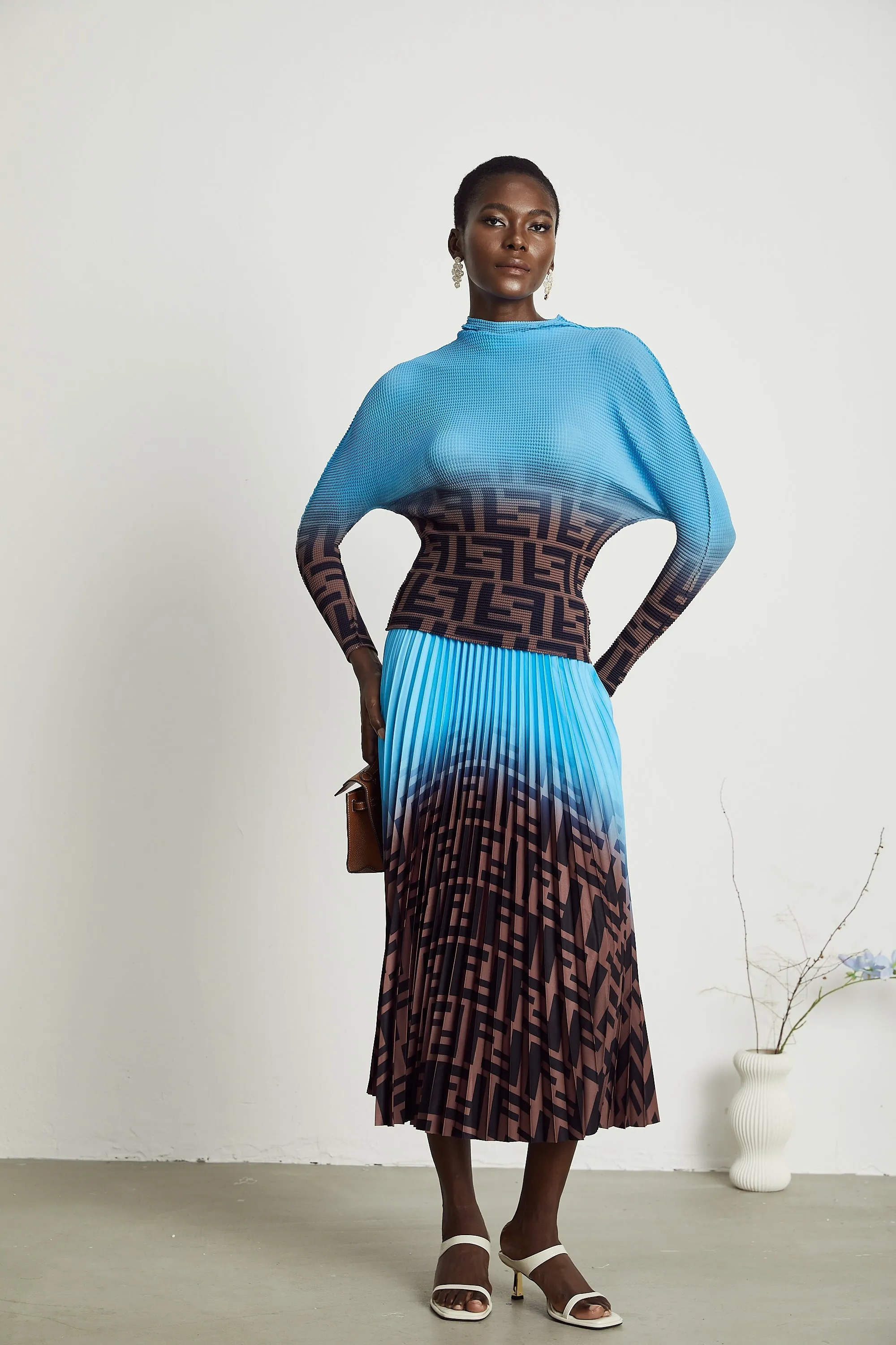 Dsire color-block pleated top & skirt matching set Gloria Lanvin
