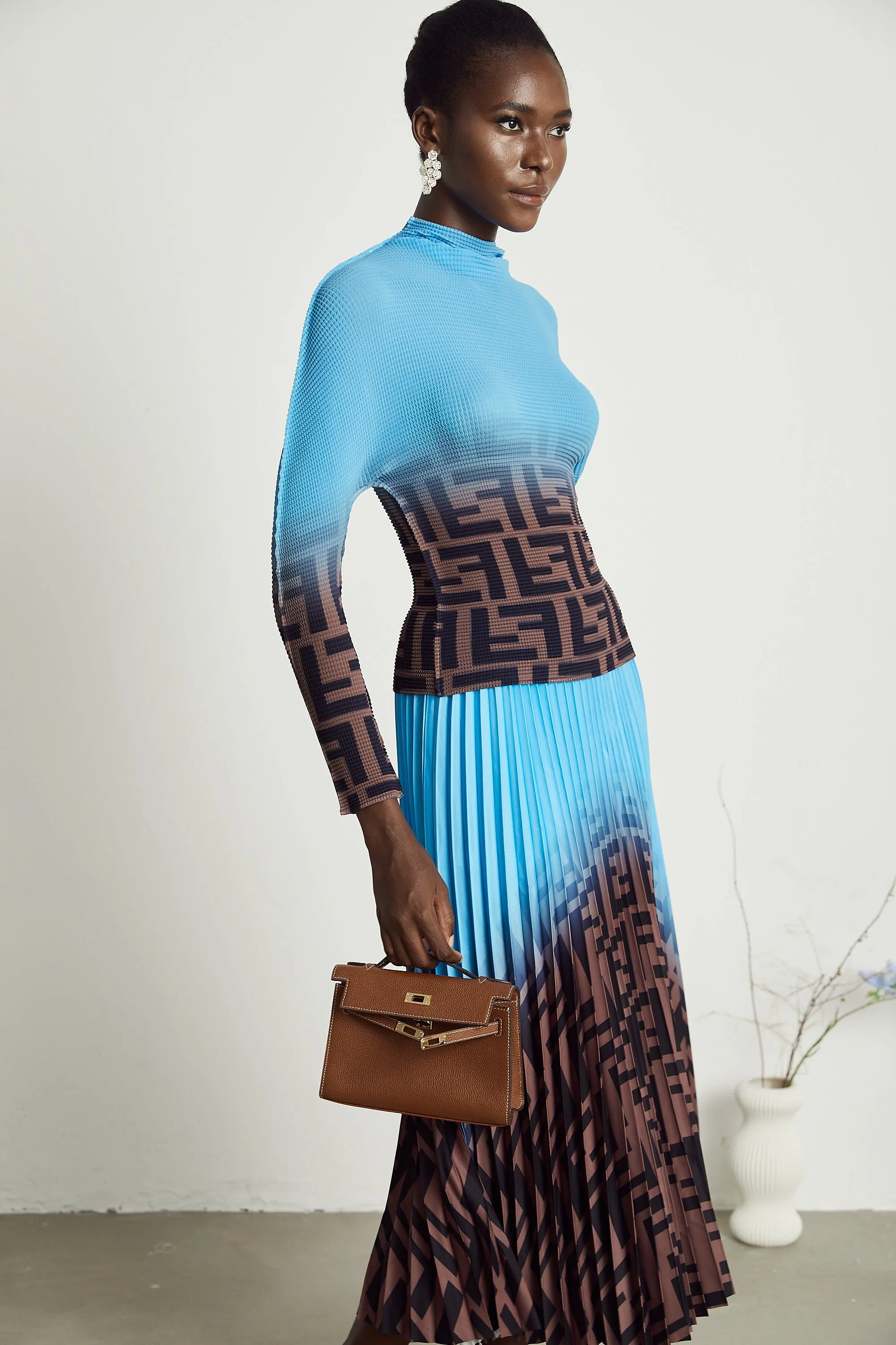 Dsire color-block pleated top & skirt matching set Gloria Lanvin