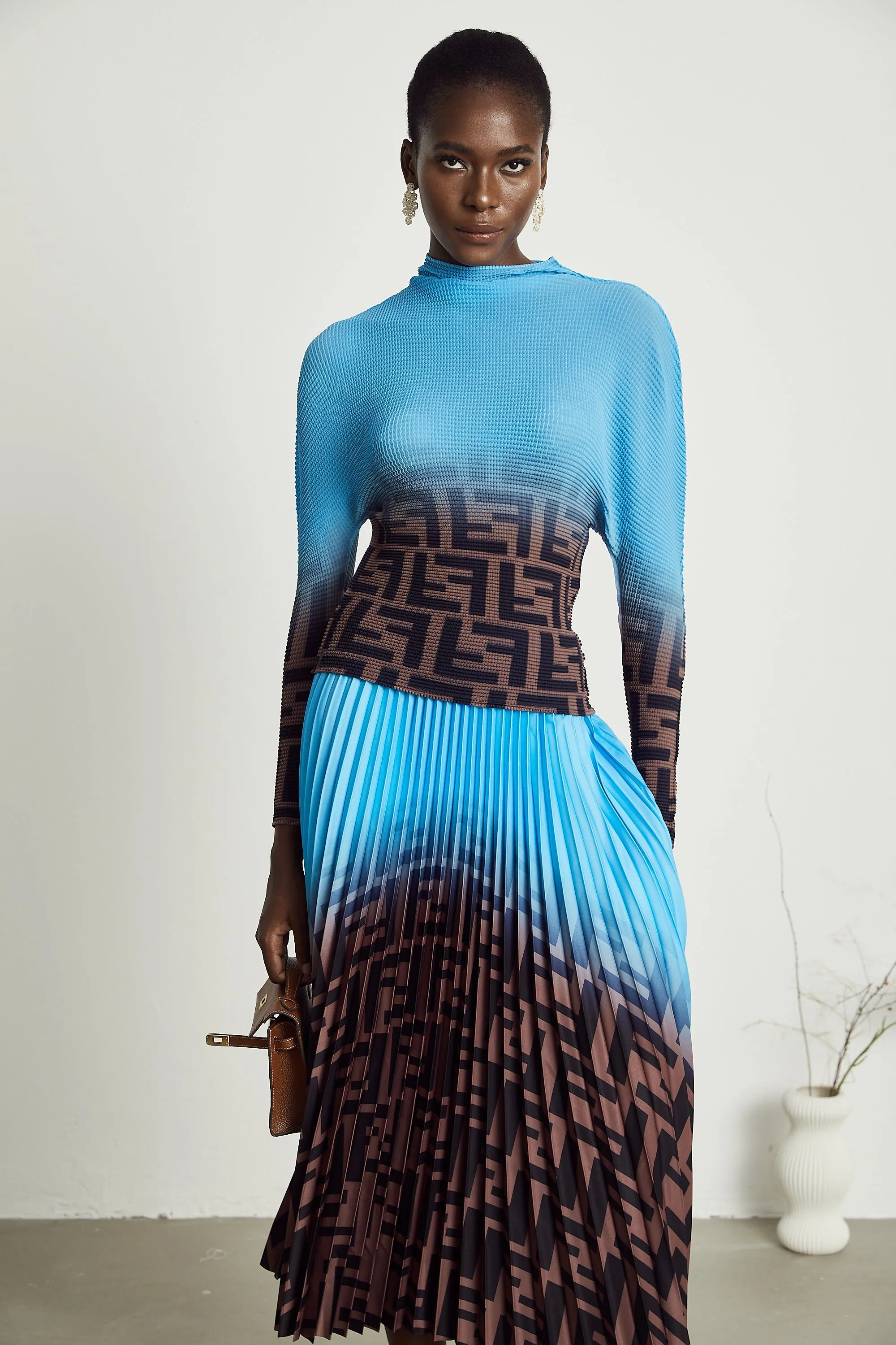 Dsire color-block pleated top & skirt matching set Gloria Lanvin