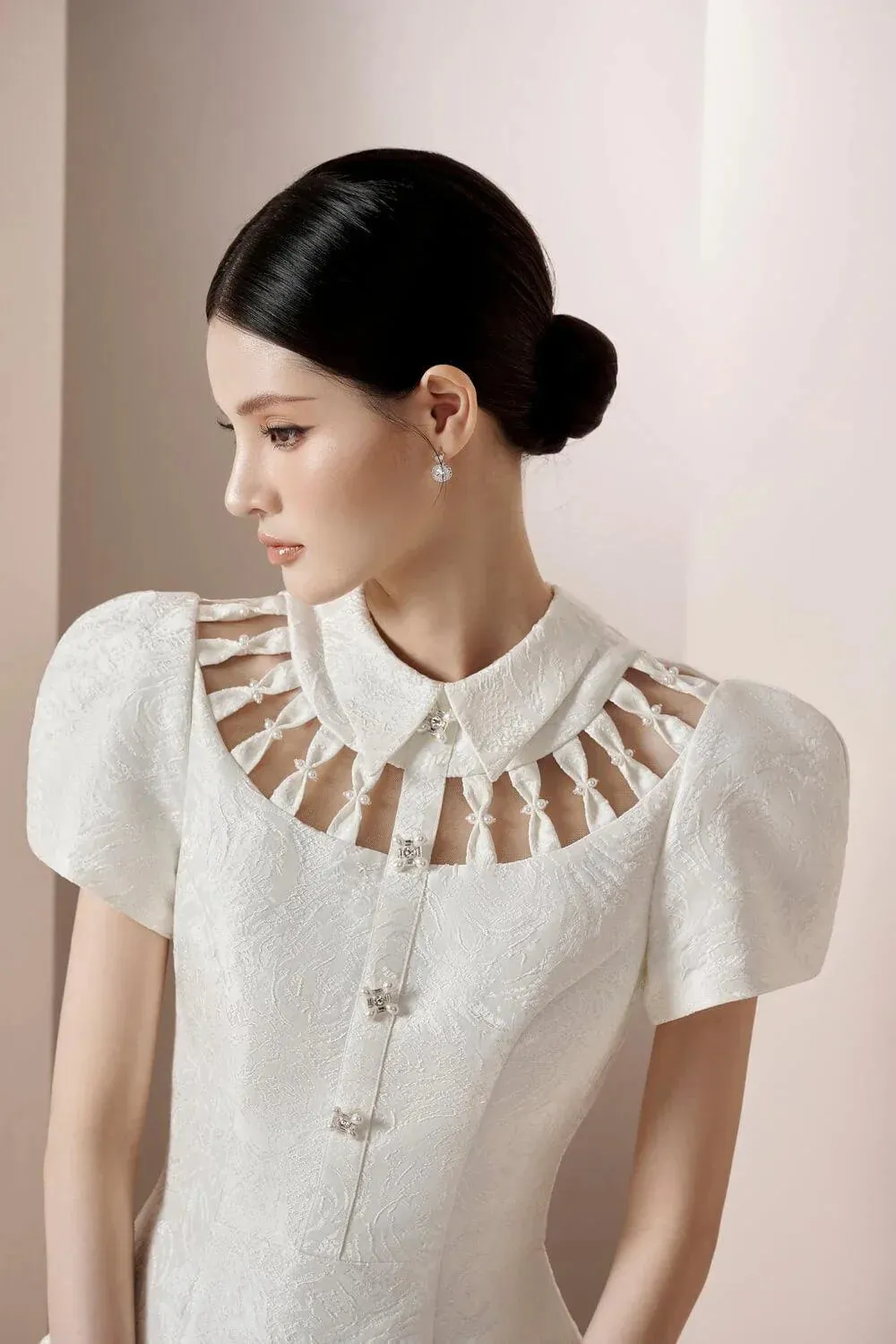 EARTHA WHITE PUFFY HOLLOW BROCADE MINI DRESS Gloria Lanvin