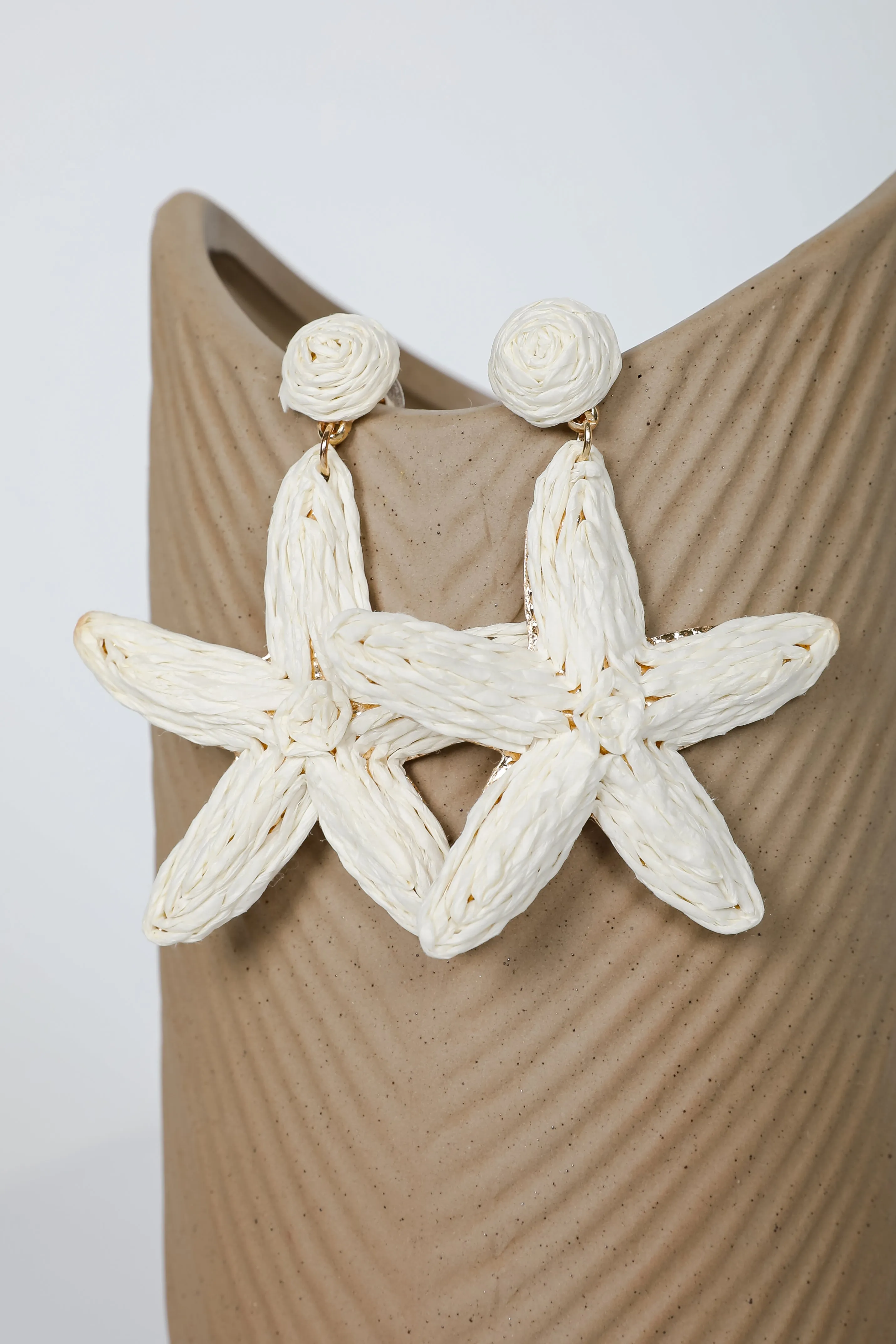Elaine Cream Straw Flower Earrings