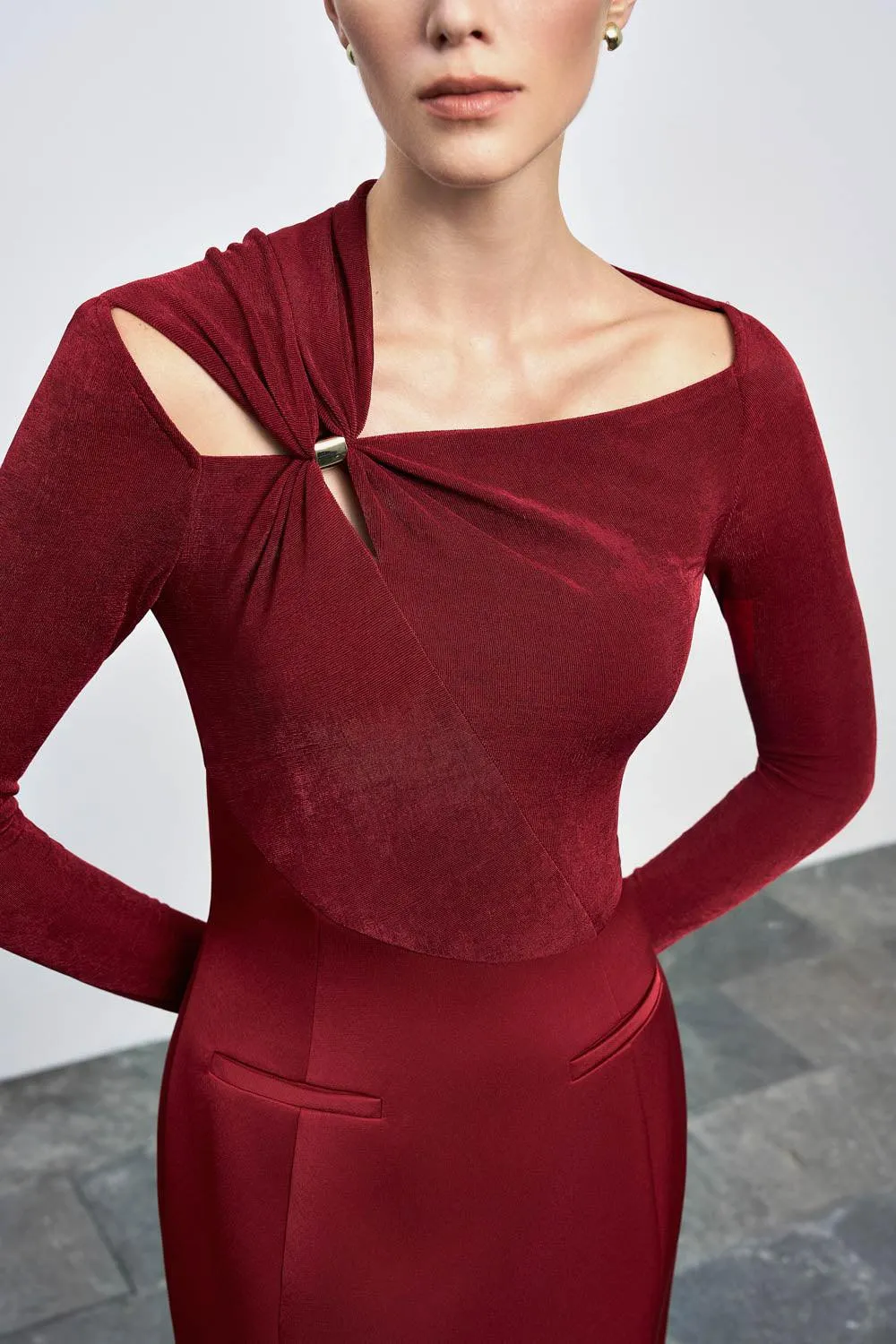 Eleanor Sheath Asymmetric Neck Taffeta Midi Dress in red Gloria Lanvin