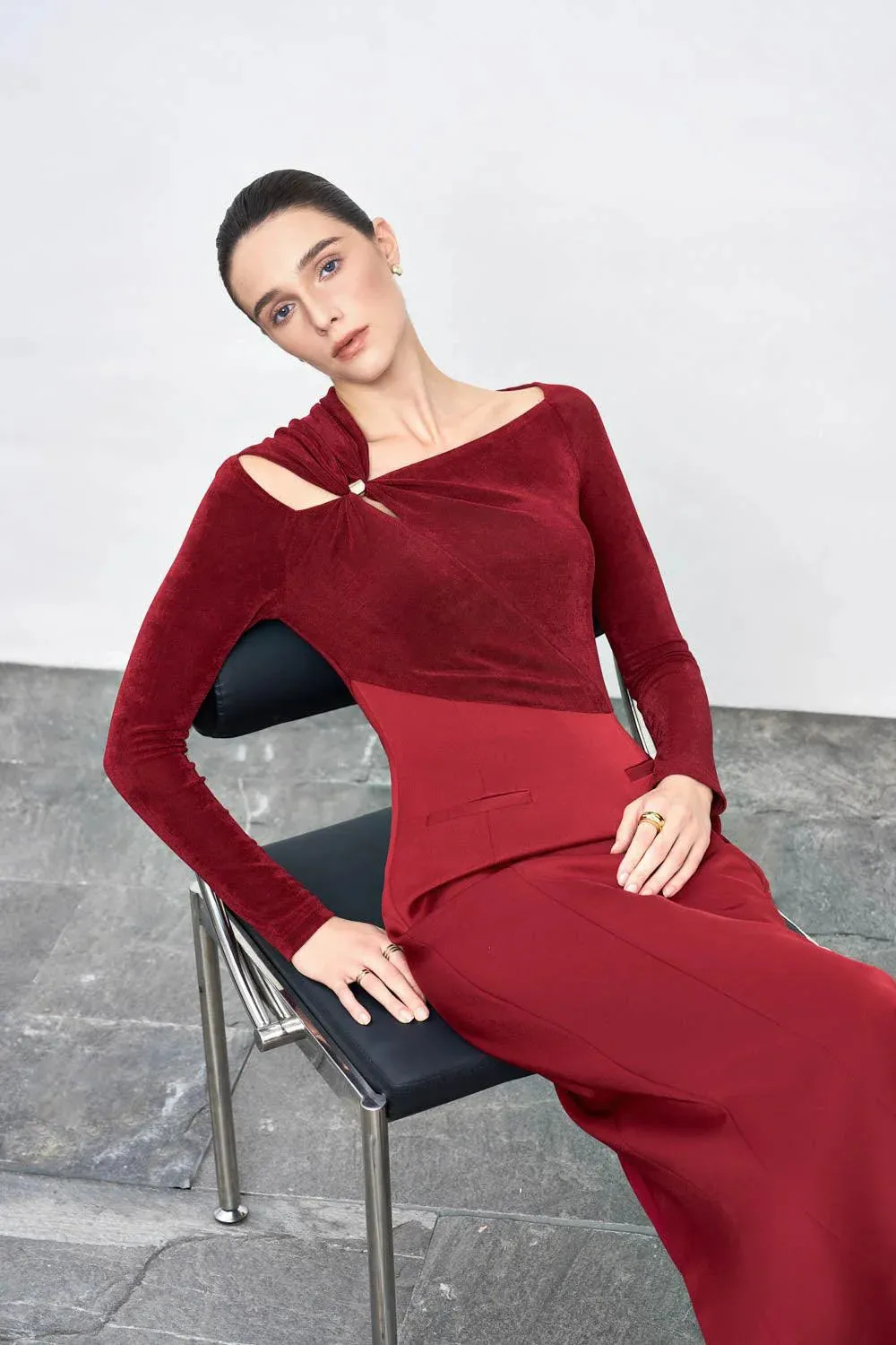 Eleanor Sheath Asymmetric Neck Taffeta Midi Dress in red Gloria Lanvin