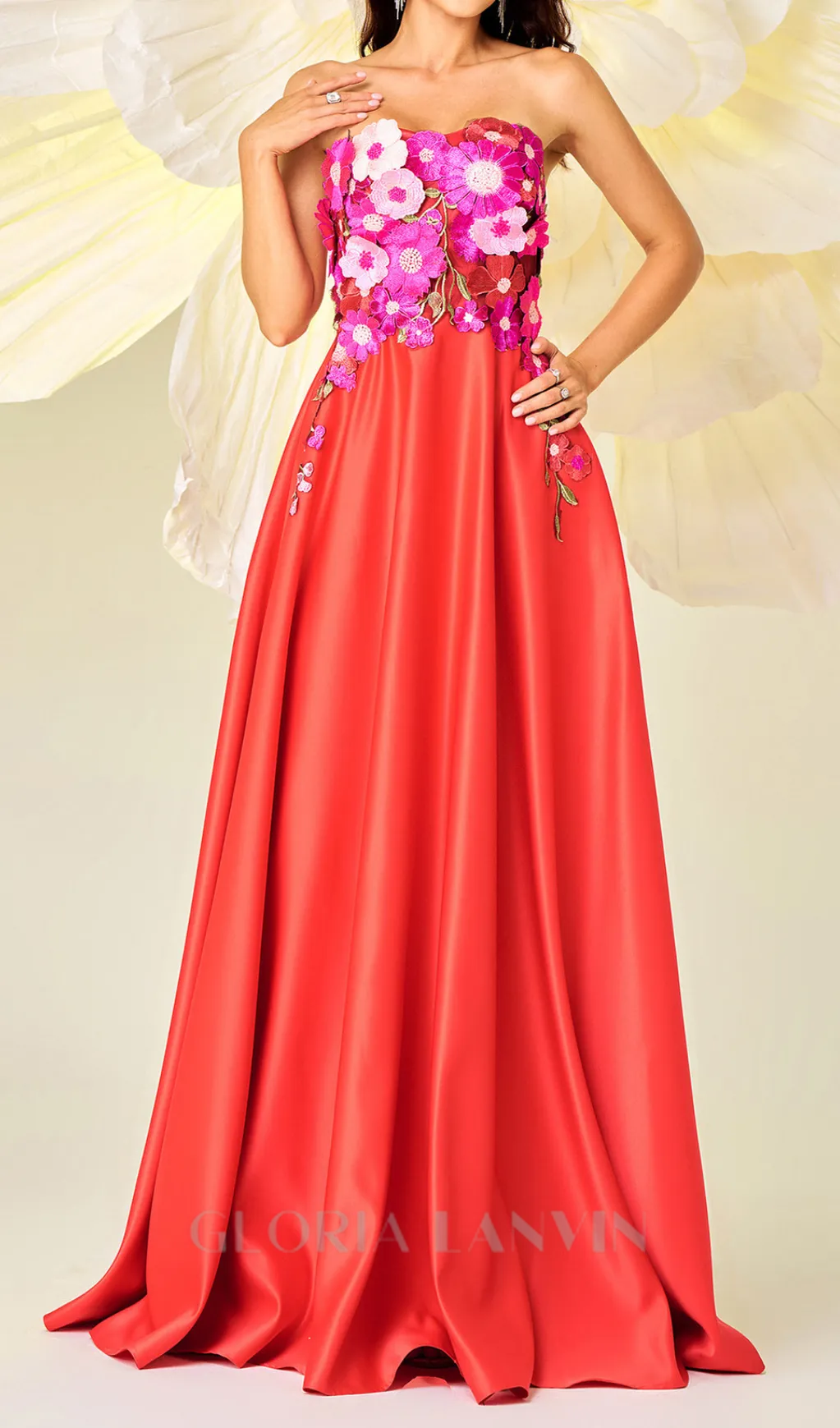 Embroidered Floral Strapless A-line maxi Dress in red Gloria Lanvin