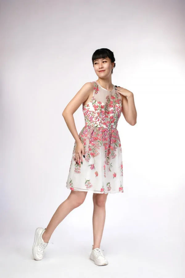 Embroidered Floral white Flare mini Dress Gloria Lanvin