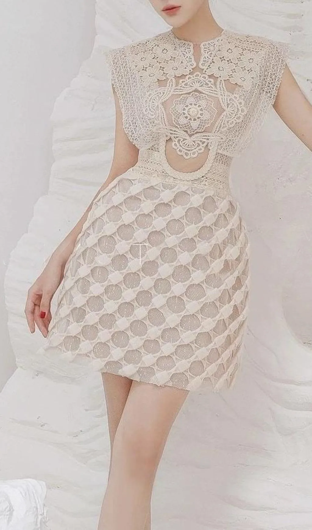 EMBROIDERY CUTOUT MINI DRESS IN APRICOT Gloria Lanvin