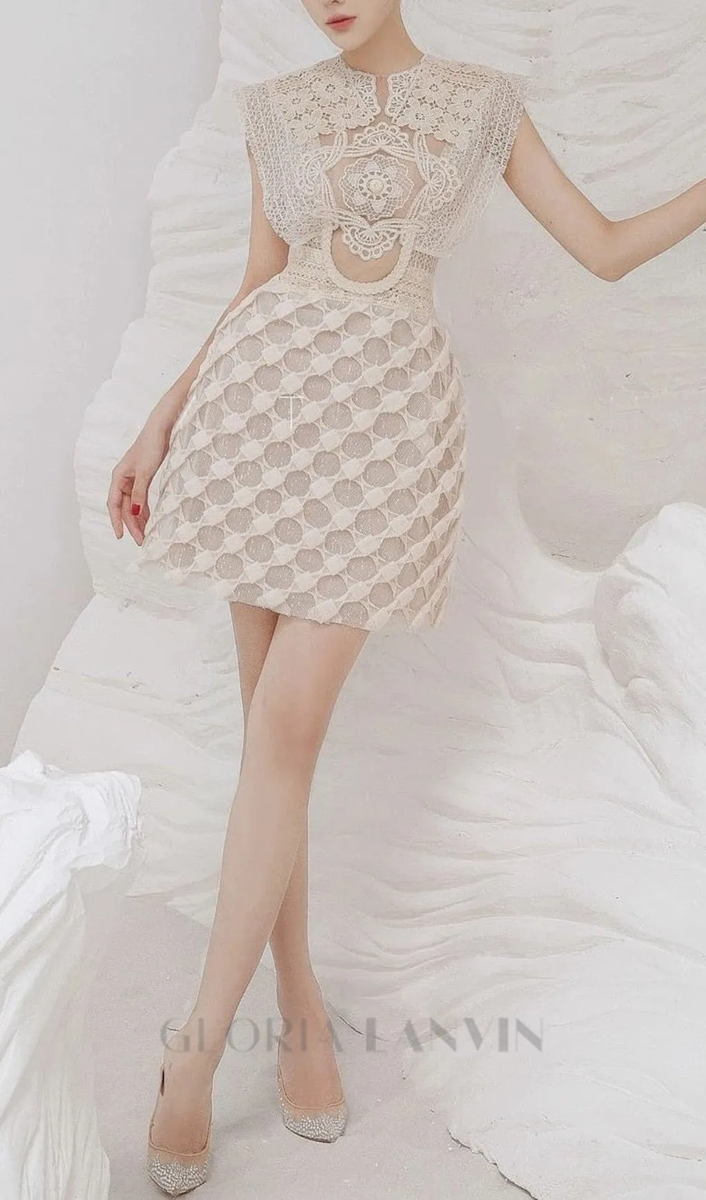EMBROIDERY CUTOUT MINI DRESS IN APRICOT Gloria Lanvin