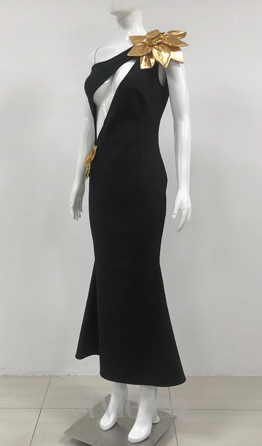 EUNICE GOLD 3D FLOWER CUT OUT BLACK MAXI DRESS Gloria Lanvin