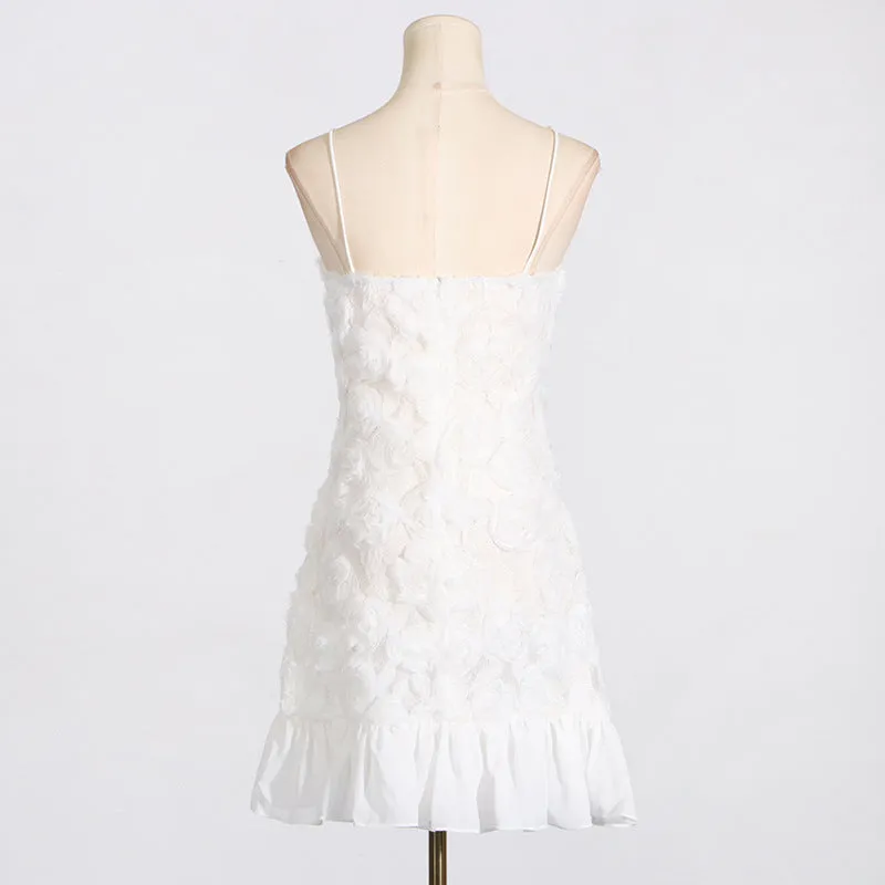 FLORAL APPLIQU PLEATED HEM MINI DRESS IN WHITE Gloria Lanvin