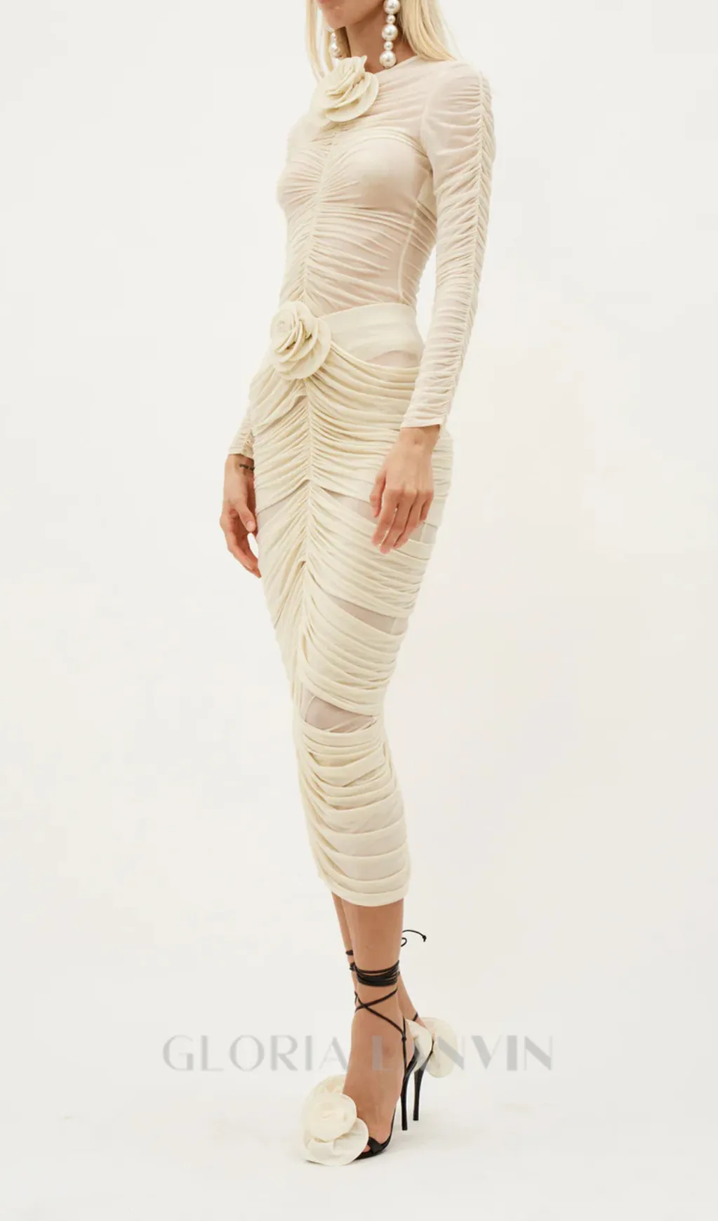 Floral-appliqu ruched skirt set in beige Gloria Lanvin