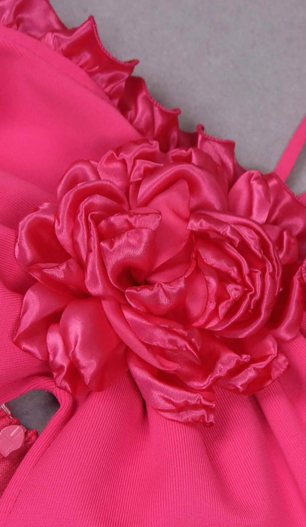 FLORAL EMBELLISHEDSLIT MIDI DRESS IN PINK Gloria Lanvin