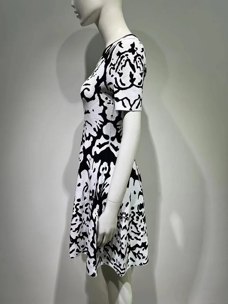 FLORAL-PATTERN STRETCH-KNIT MINI DRESS Gloria Lanvin