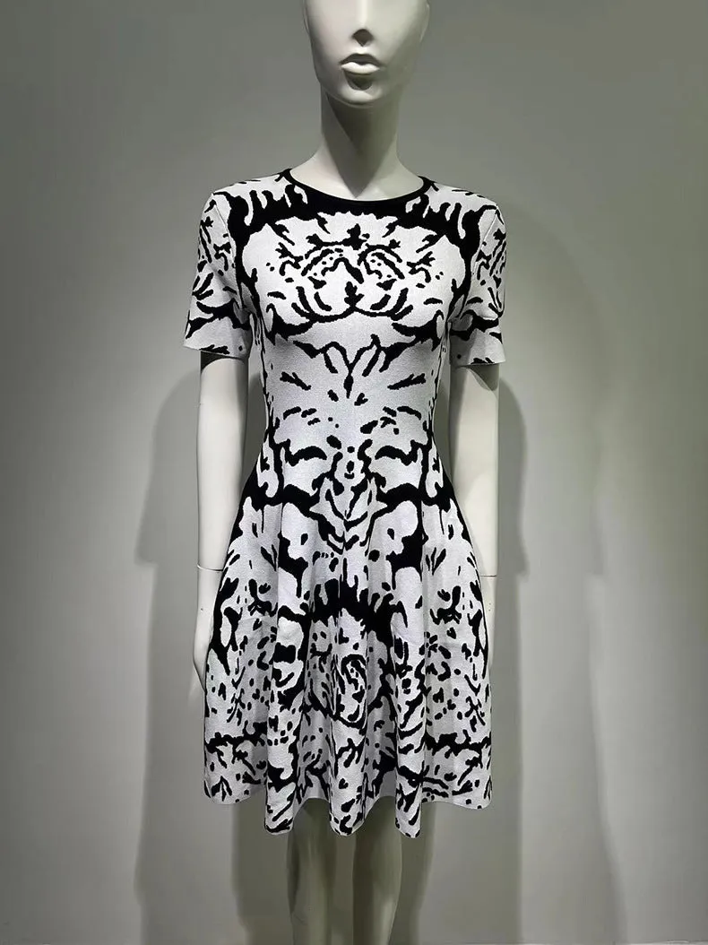 FLORAL-PATTERN STRETCH-KNIT MINI DRESS Gloria Lanvin