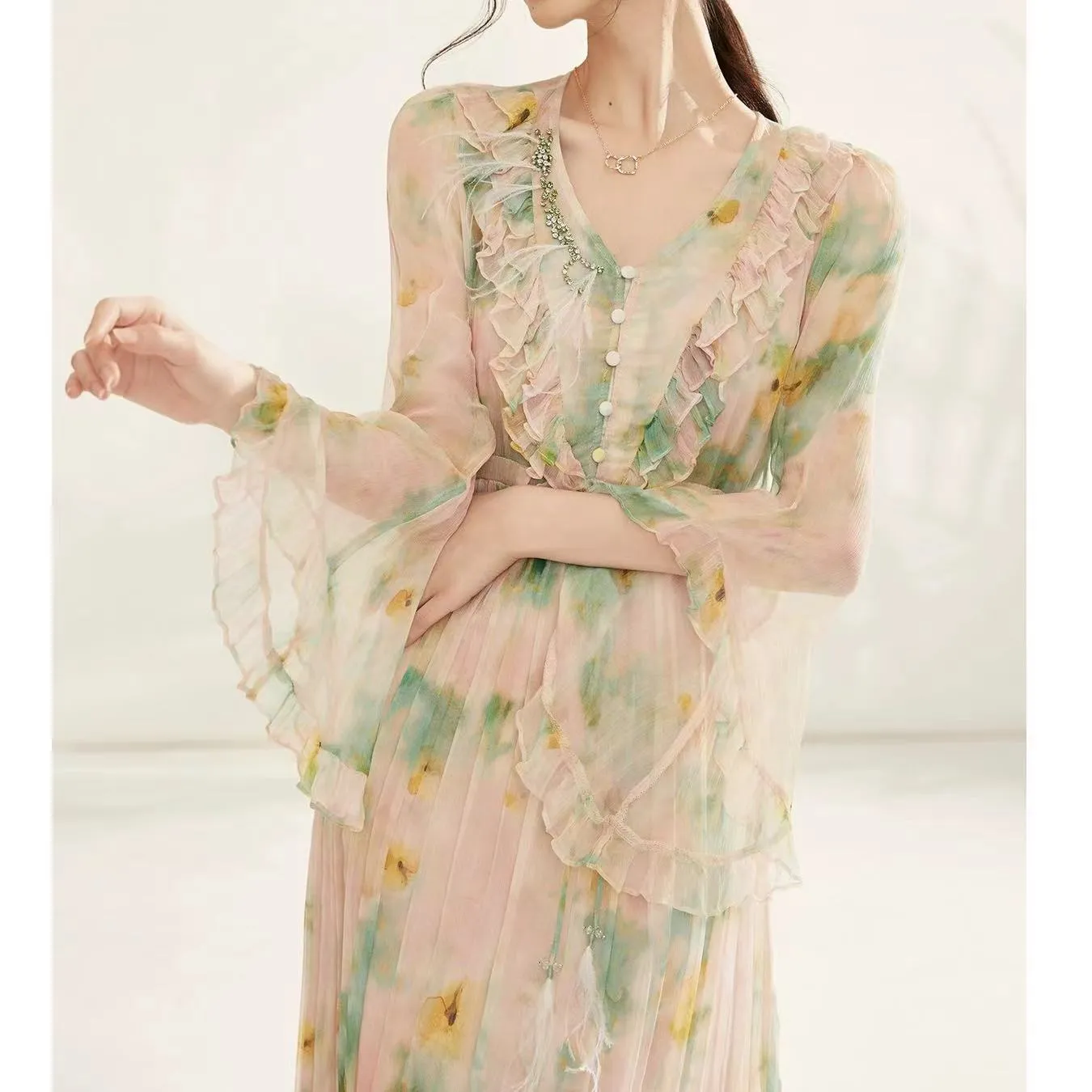 floral print chiffon silk midi dress in pale green Gloria Lanvin