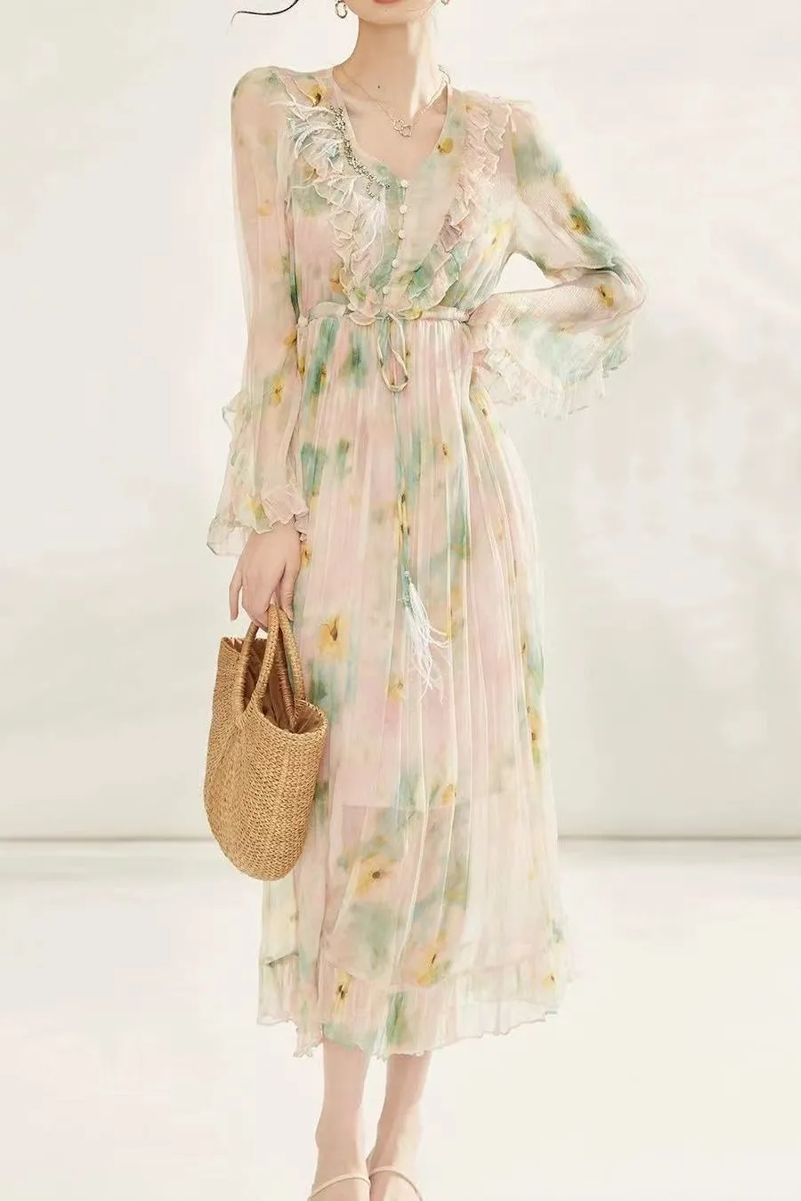 floral print chiffon silk midi dress in pale green Gloria Lanvin