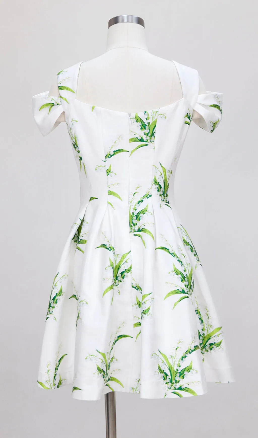 FLORAL PRINTED MINI DRESS IN WHITE Gloria Lanvin