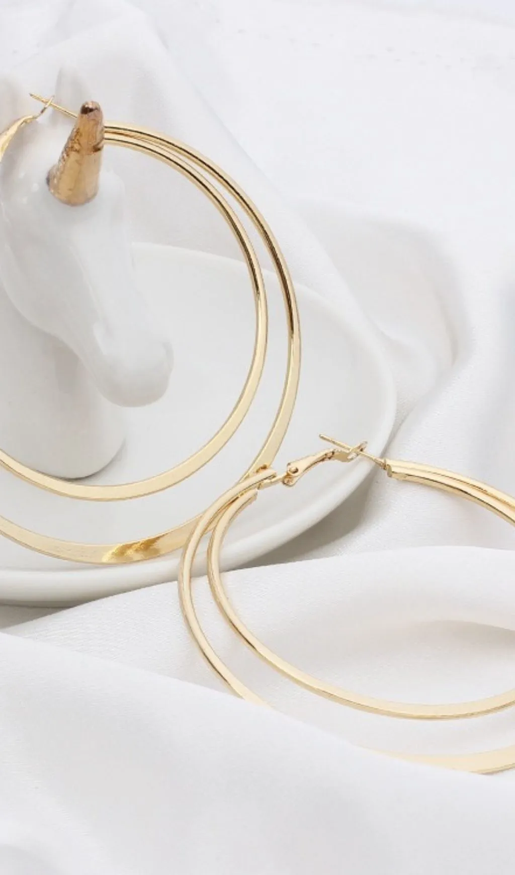 Geometric large circle double earrings Gloria Lanvin