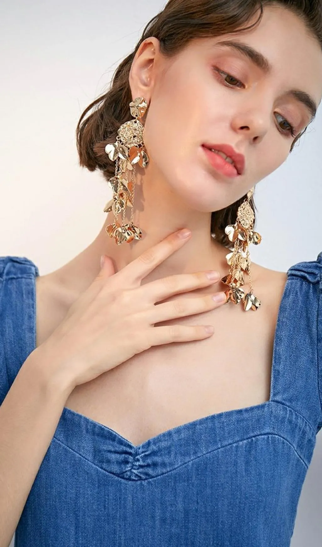 gold  tassel leaf earrings Gloria Lanvin