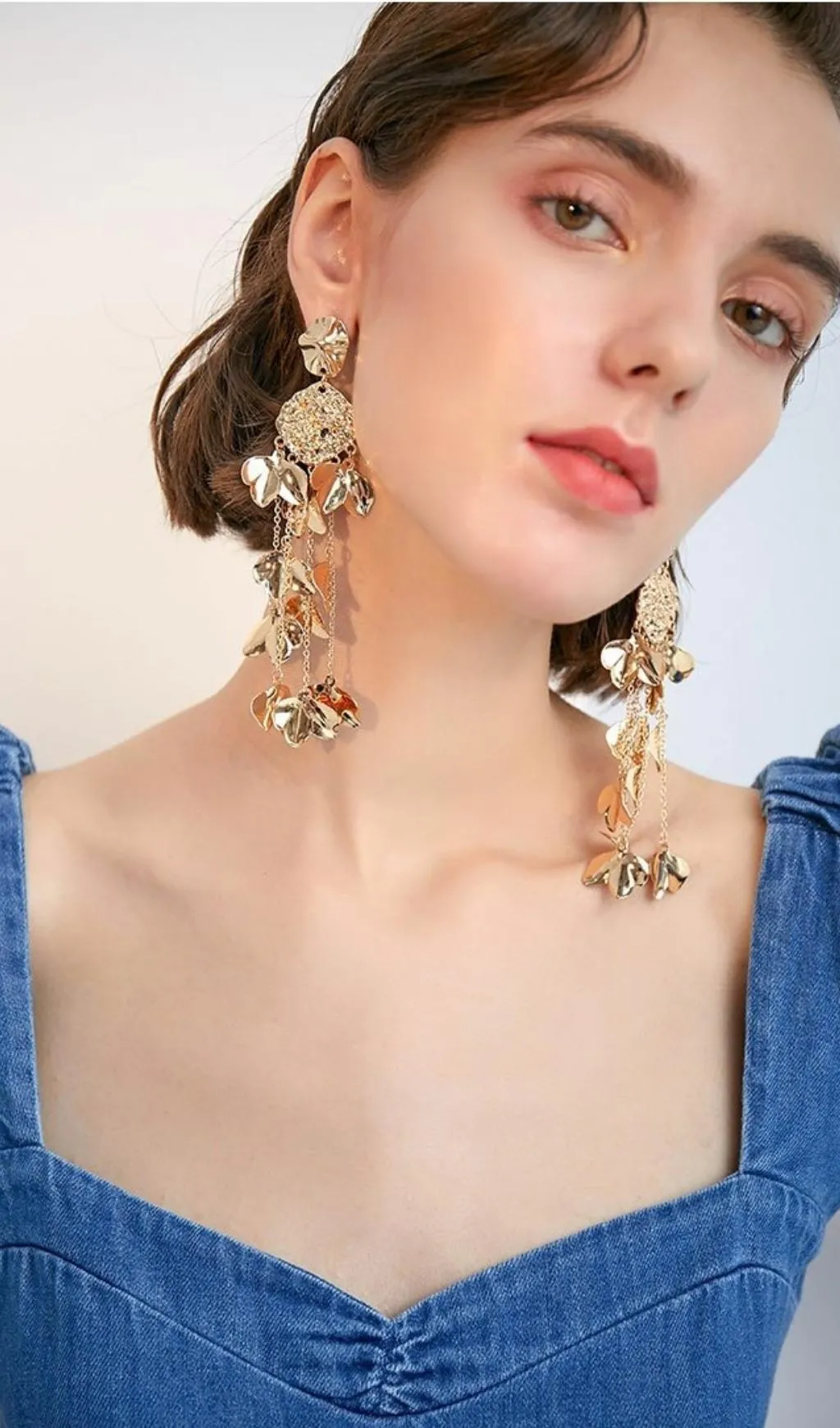 gold  tassel leaf earrings Gloria Lanvin